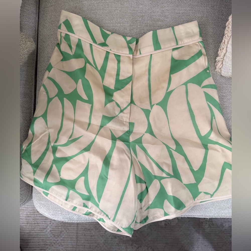 Alexis Green and Cream Leaf-Print High-Waist Shorts